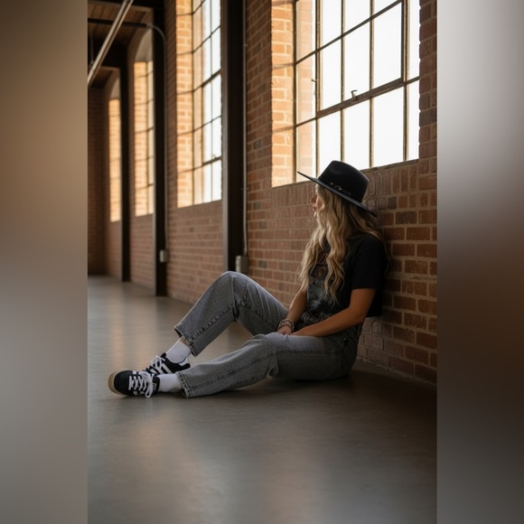 NWT Cello Denim Washed Grey Barrel Horseshoe Relaxed Fit Jeans Pants - Picture 2 of 10